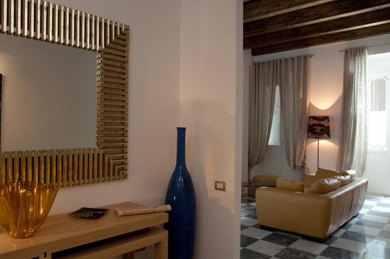 Apartmán Right House - Characteristic Marina District Cagliari Exteriér fotografie